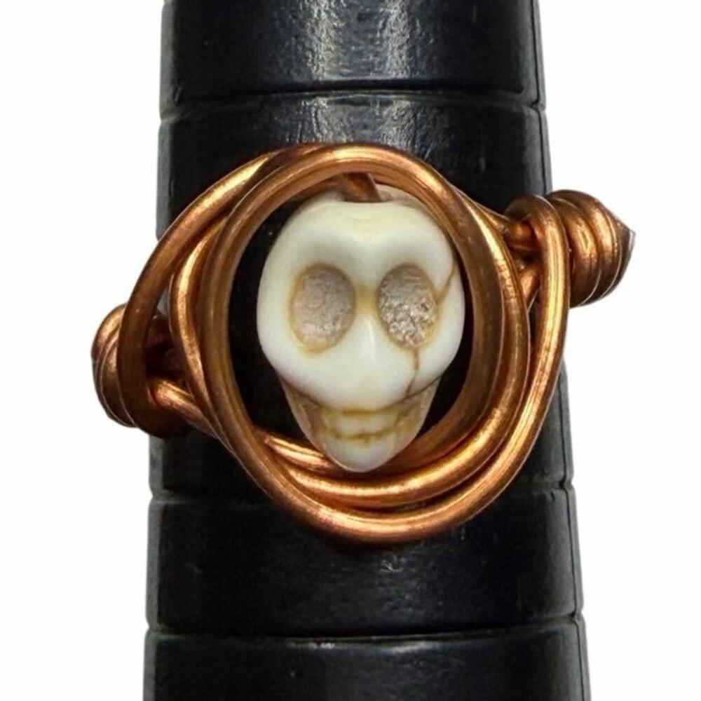 Howlite mummy skull wire wrap ring handmade